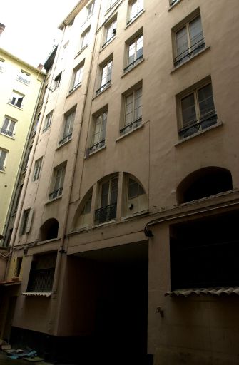 Elévation postérieure du corps de bâtiment sur rue