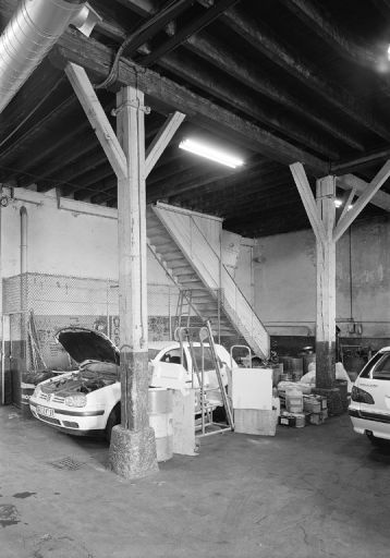 Vue d'ensemble du hangar quai Perrache, vers la montée d'escalier du fenil