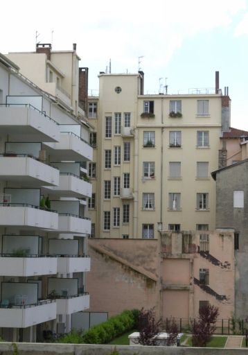 Elévation postérieure du 21-23 rue Casimir-Perier depuis le 12 cours Bayard