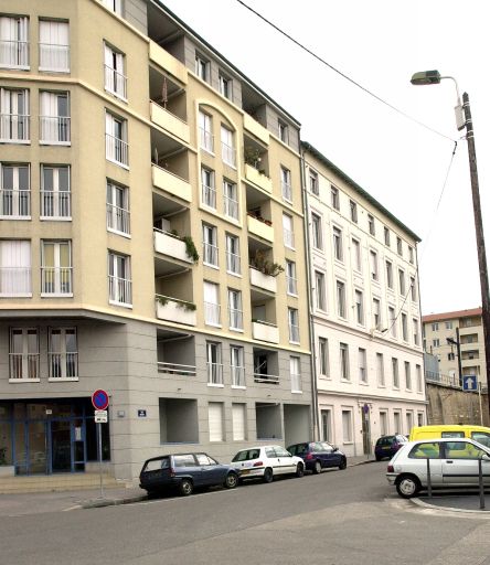 Elévation rue Bichat depuis l'ouest