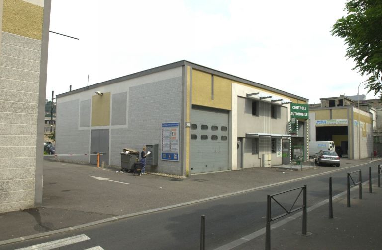 Vue du bâtiment central
