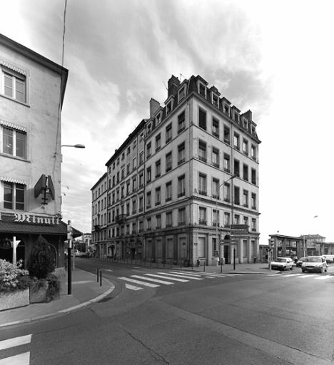 Immeubles, 85 cours Charlemagne, 16-18 rue Casimir-Perier, traitement de l'entresol