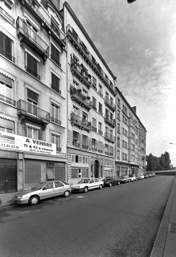 Vue d'ensemble depuis le sud-est