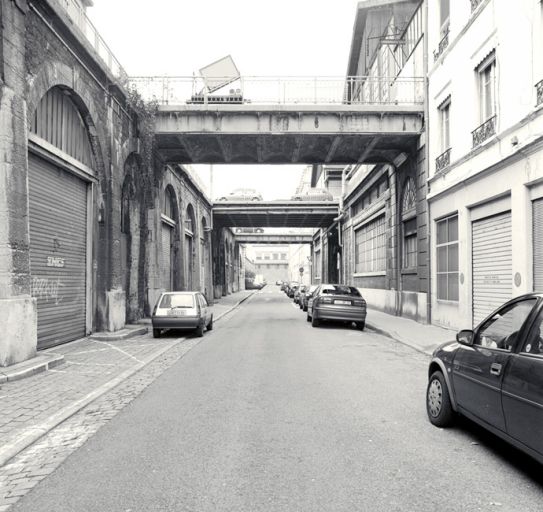 Vue de la rue du Bélier depuis l'est