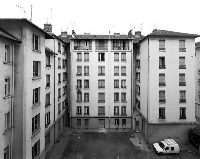 Elévations nord sur la cour des 32-34 rue Quivogne