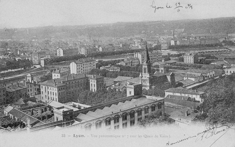 Carte postale de 1925 : Lyon vue panoramique n° 7 (sur les quais de Vaise)