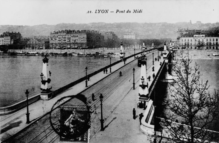 Le pont du Midi depuis l'est. Carte postale, [1er quart 20e siècle]