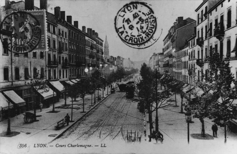 Le cours Charlemagne depuis le nord, carte postale, [1er quart XXe siècle]