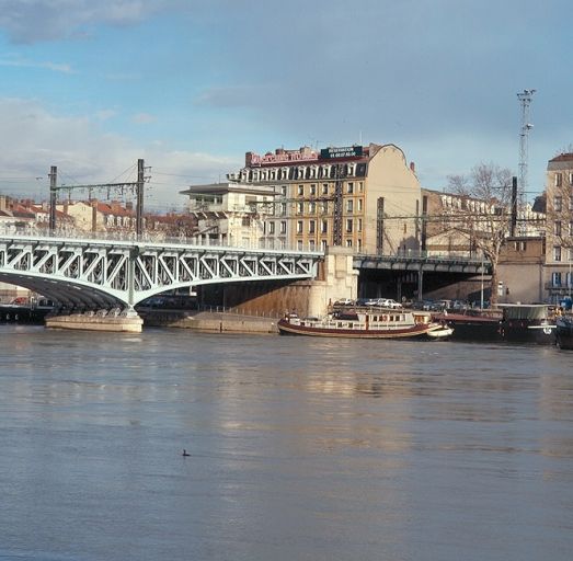 Vue générale depuis le sud