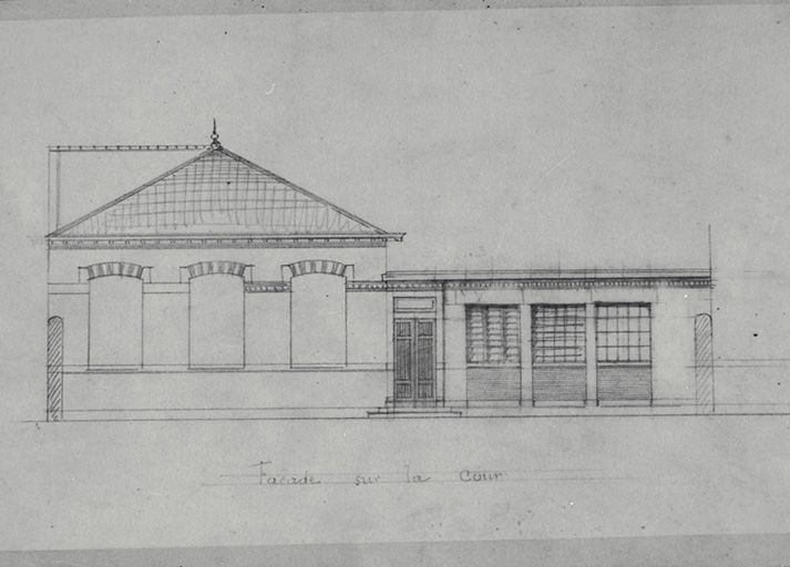 Elévation sur la cour