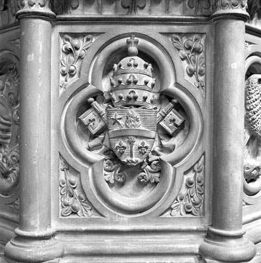 Détail d'un des cinq reliefs de la cuve
