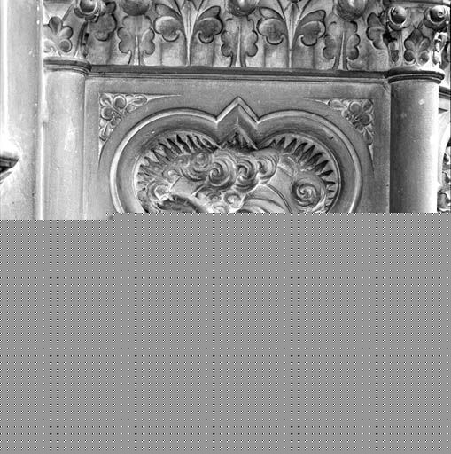 Détail d'un des cinq reliefs de la cuve