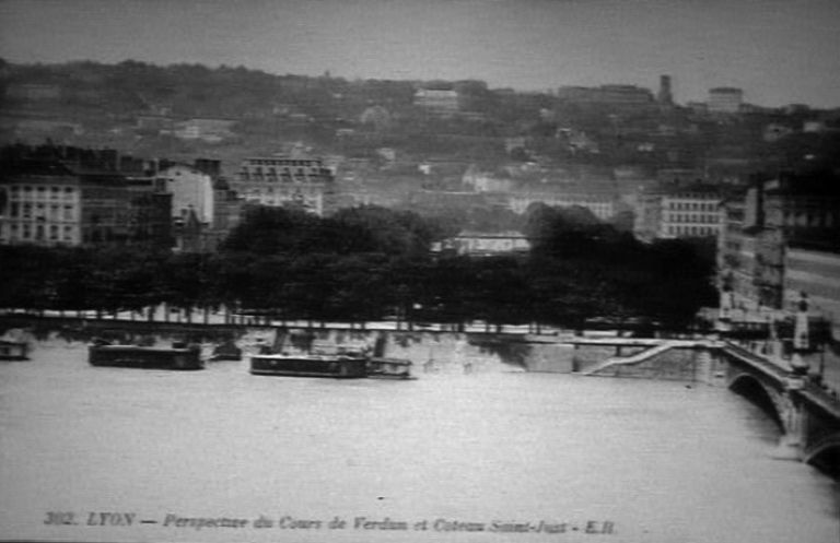 Lyon. Perspective du Cours de Verdun et Coteau Saint-Just. Carte postale, 1er quart 20e siècle