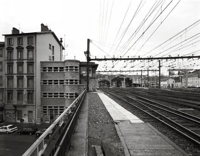 Vue générale depuis l'est