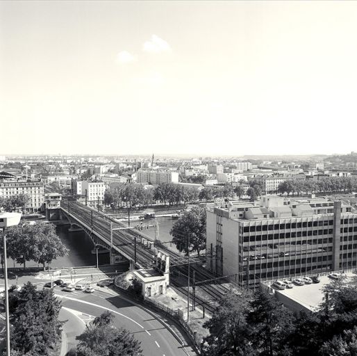 Vue depuis le tunnel de Fourvière à l'ouest