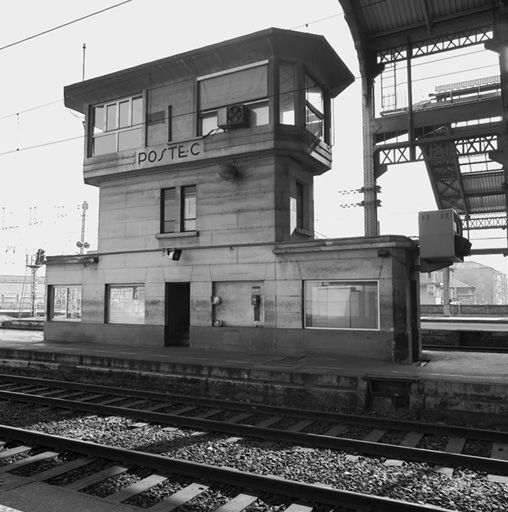 Le poste d'aiguillage C sous la grande halle