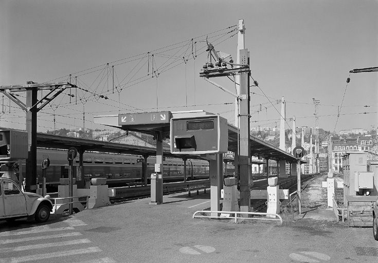 Le quai nord depuis l'est