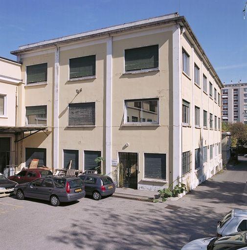 Vue ouest, bâtiment administratif