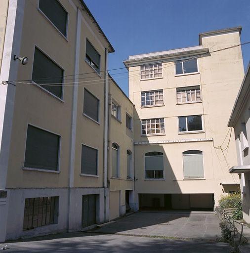 Vue sud, quais de déchargement