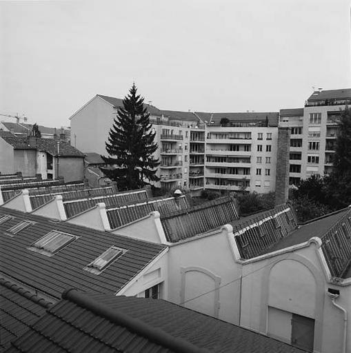 Vue zénithale sud, cheminée carrée en brique