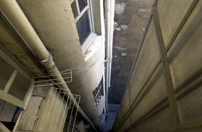 Vue de la cour arrière depuis l'escalier.