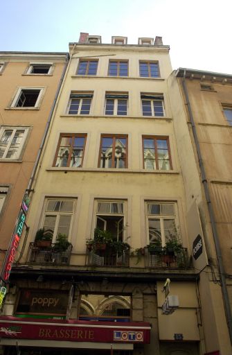 Façade sur la rue Lanterne.