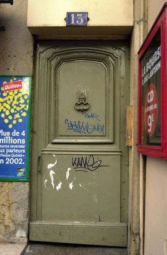 Façade sur la rue Lanterne, porte.