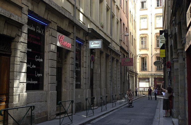 Façade, rez-de-chaussée.