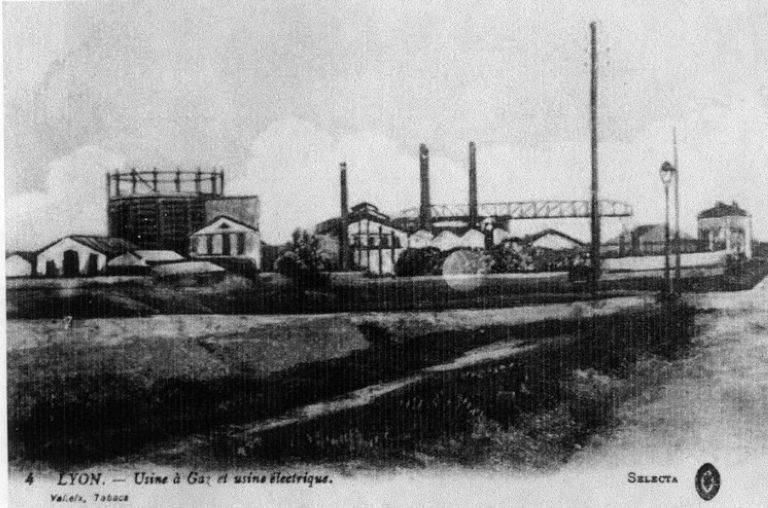 Usine à gaz et usine électrique, carte postale [1920]