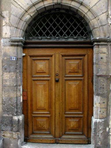 Façade rue Platière, porte.