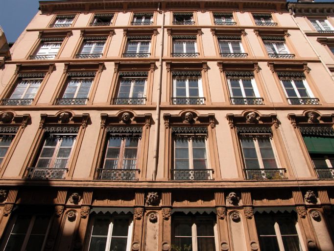 Bâtiment 1, façade sur la rue Lanterne.