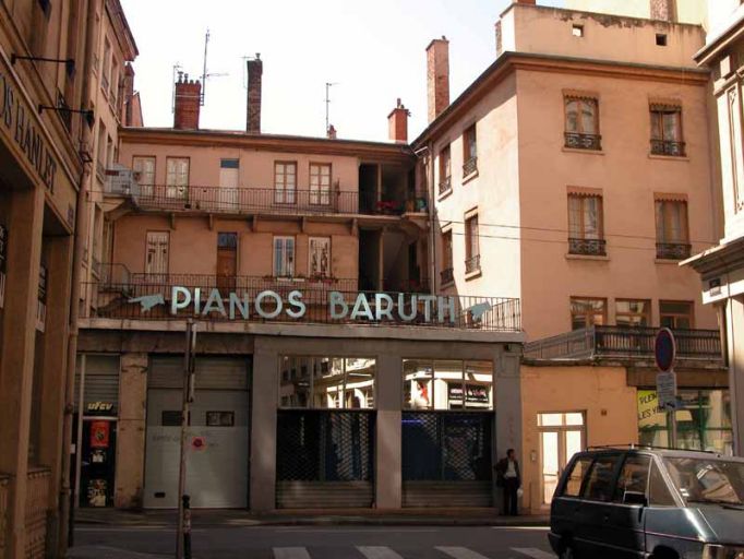Bâtiments 3 et 4, vue générale depuis la rue Constantine.