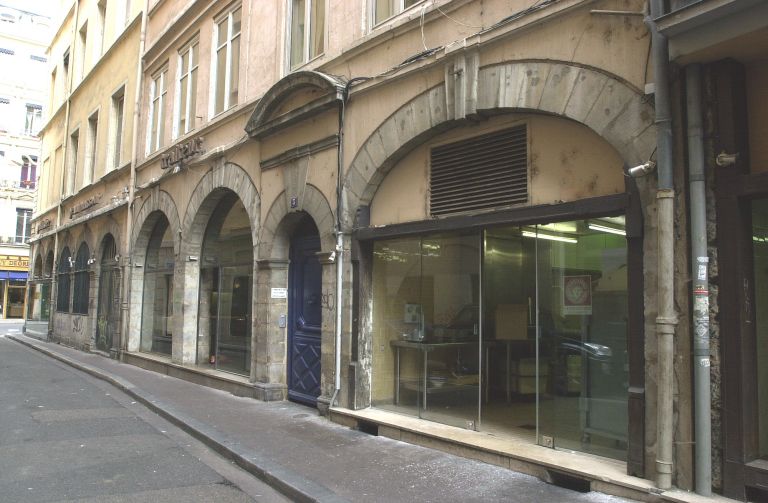 Façade, 1er niveau.