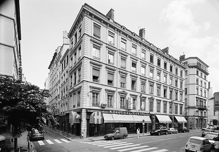Vue de la partie entre la rue Lanterne et la place Meissonier, côté nord.