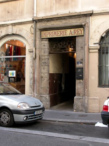 Façade rue Gentil, porte.