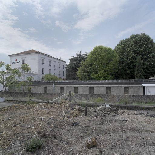 Vue générale impasse des cures et bâtiment principal