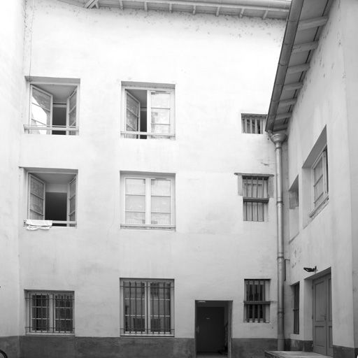 Cour IV, élévation du bâtiment 5.