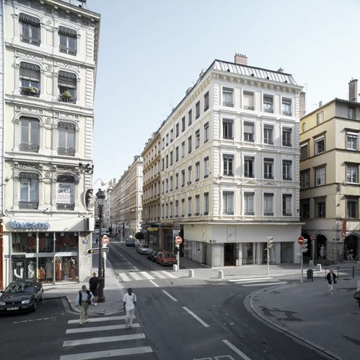 Vue générale des façades sur les rue Fromagerie et Paul-Chenavard.