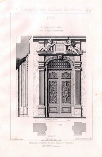 Maison d'habitation rue St-Pierre (...) Porte d'entrée sur la rue Constantine, par F. Barqui. Dans : L'architecture moderne en France, 1871, pl. 110.