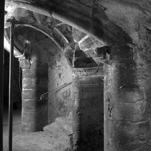 Escalier du bâtiment 3, départ.