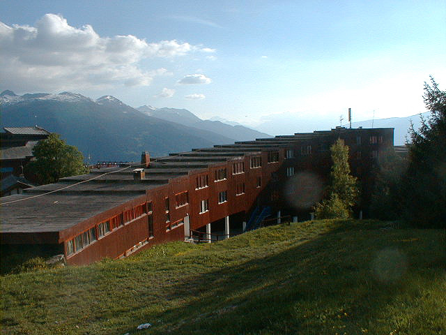 Façade est.