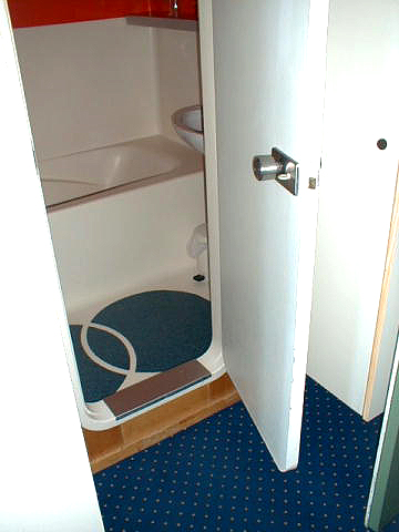 Logement : salle de bain.