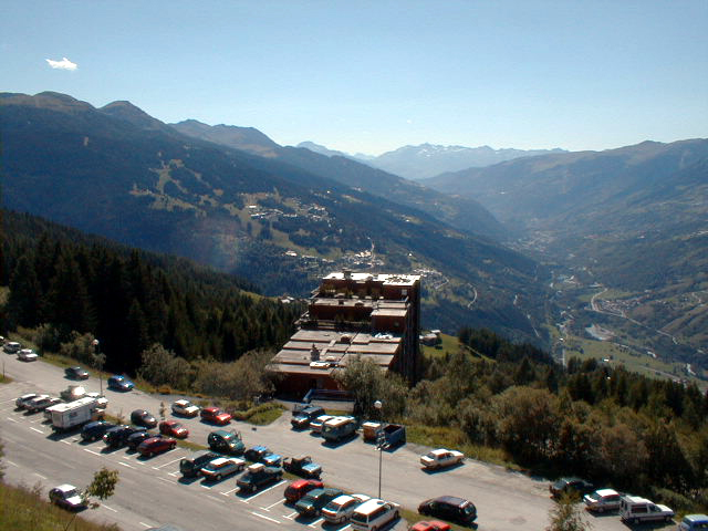 Vue d'ensemble dans le site depuis le nord.
