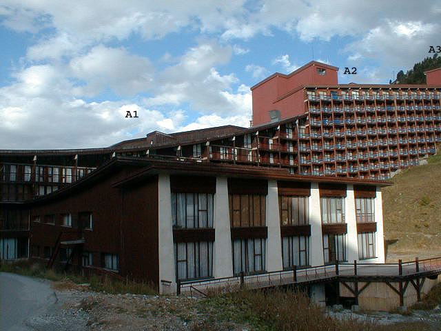 Vue d'ensemble depuis le sud.