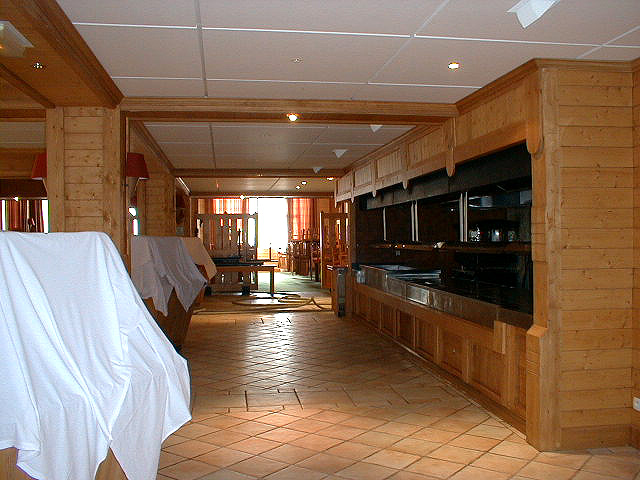 La salle de restaurant.