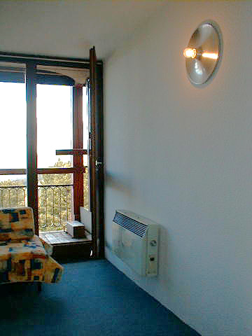 Un studio : l'ouverture sur la terrasse.