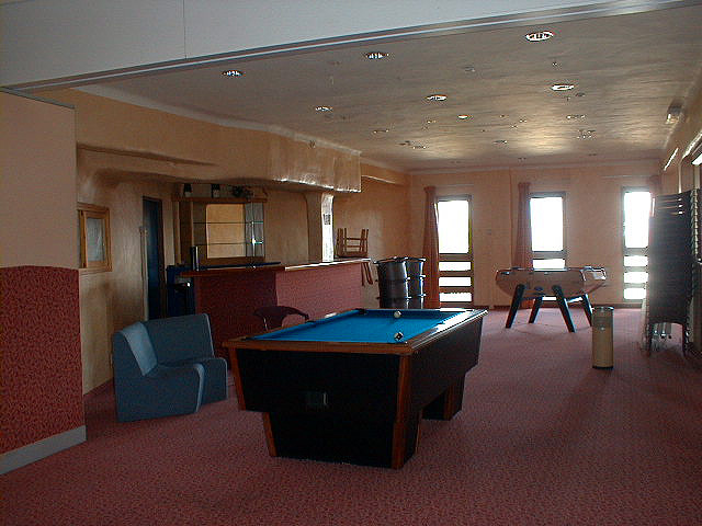 La salle de jeu.
