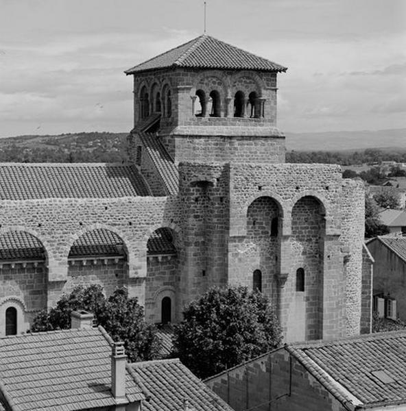 Vue de la moitié est de la façade sud, depuis une grue placée au sud-ouest.