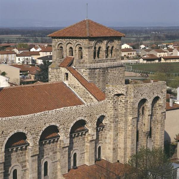 Vue de la moitié est de la façade sud, depuis une grue placée au sud-ouest.