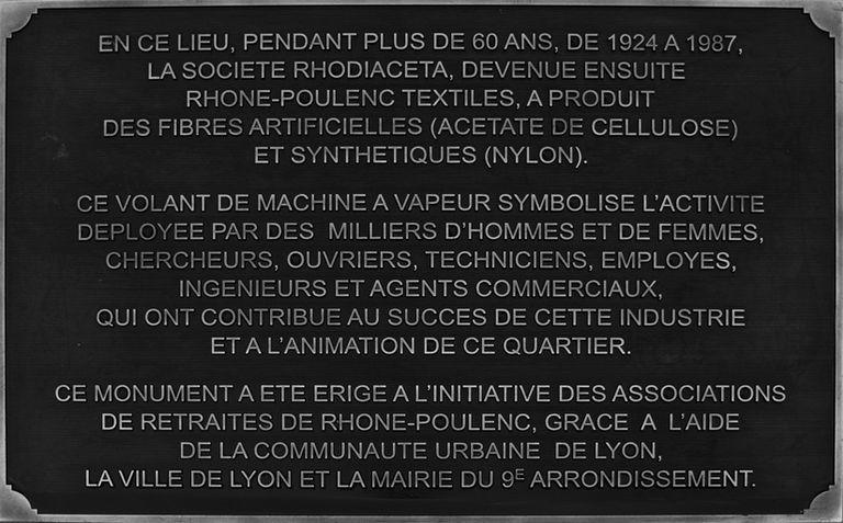 Plaque explicative du volant de la amchine à vapeur